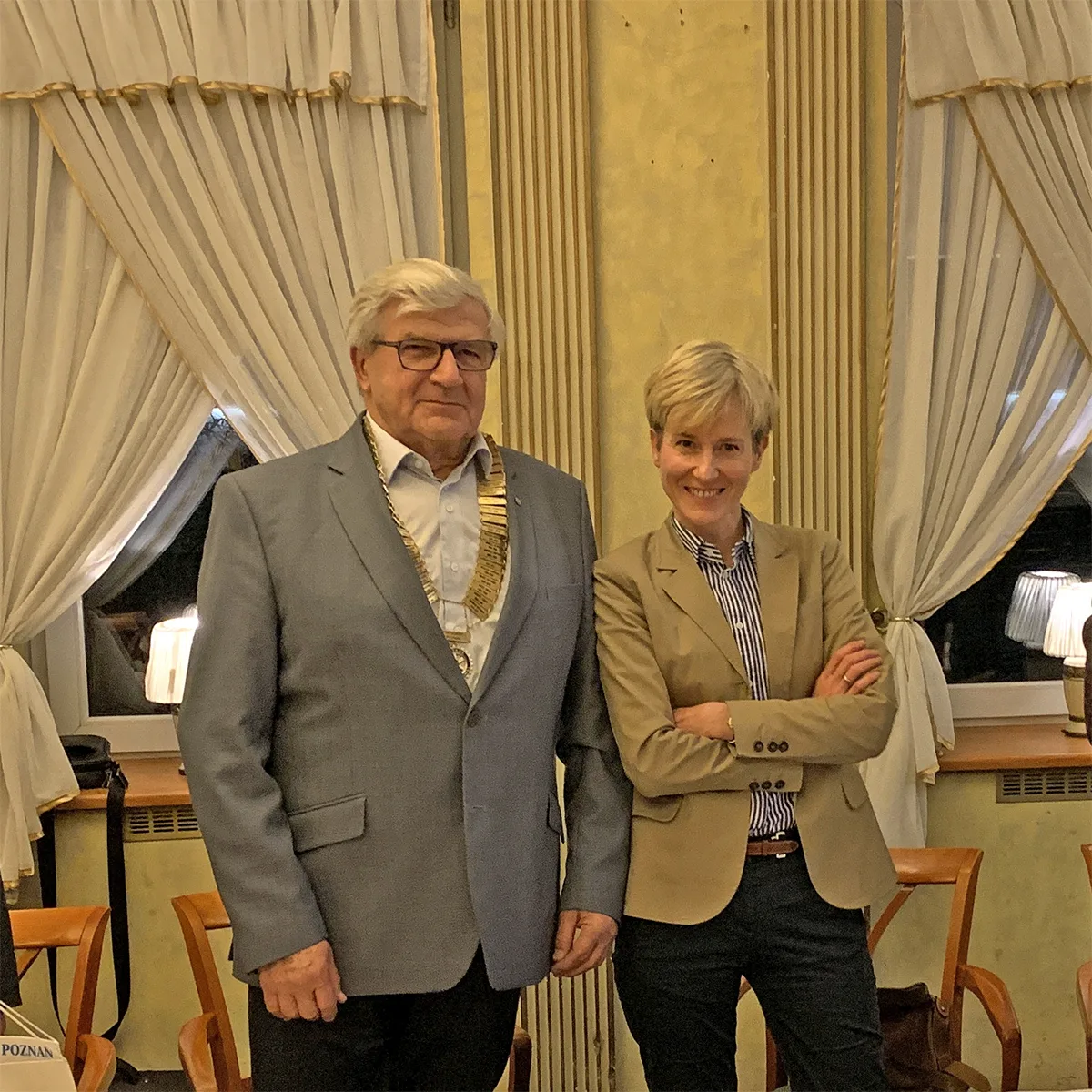 Pani prof. Agnieszka Stępkowska wraz z Prezydentem RC Poznań 2019/2020, Zbigniewem Leszczyńskim